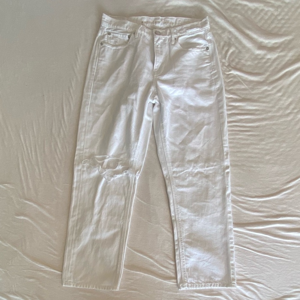 American Eagle White Distressed Straight Leg Jeans